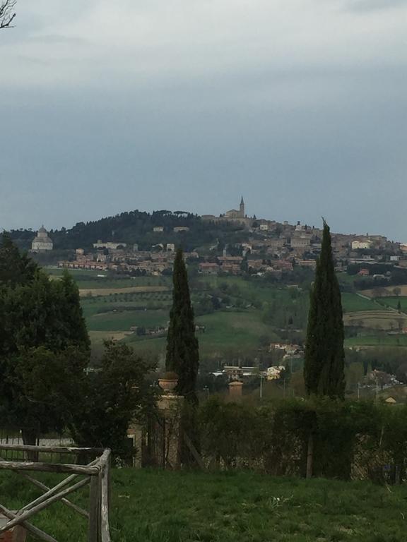 Appartamento Dell Agriturismo Pane E Olio Todi Buitenkant foto